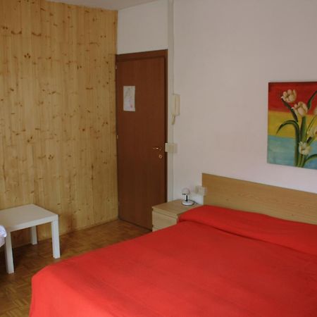 Albergo Della Posta Clusone Εξωτερικό φωτογραφία